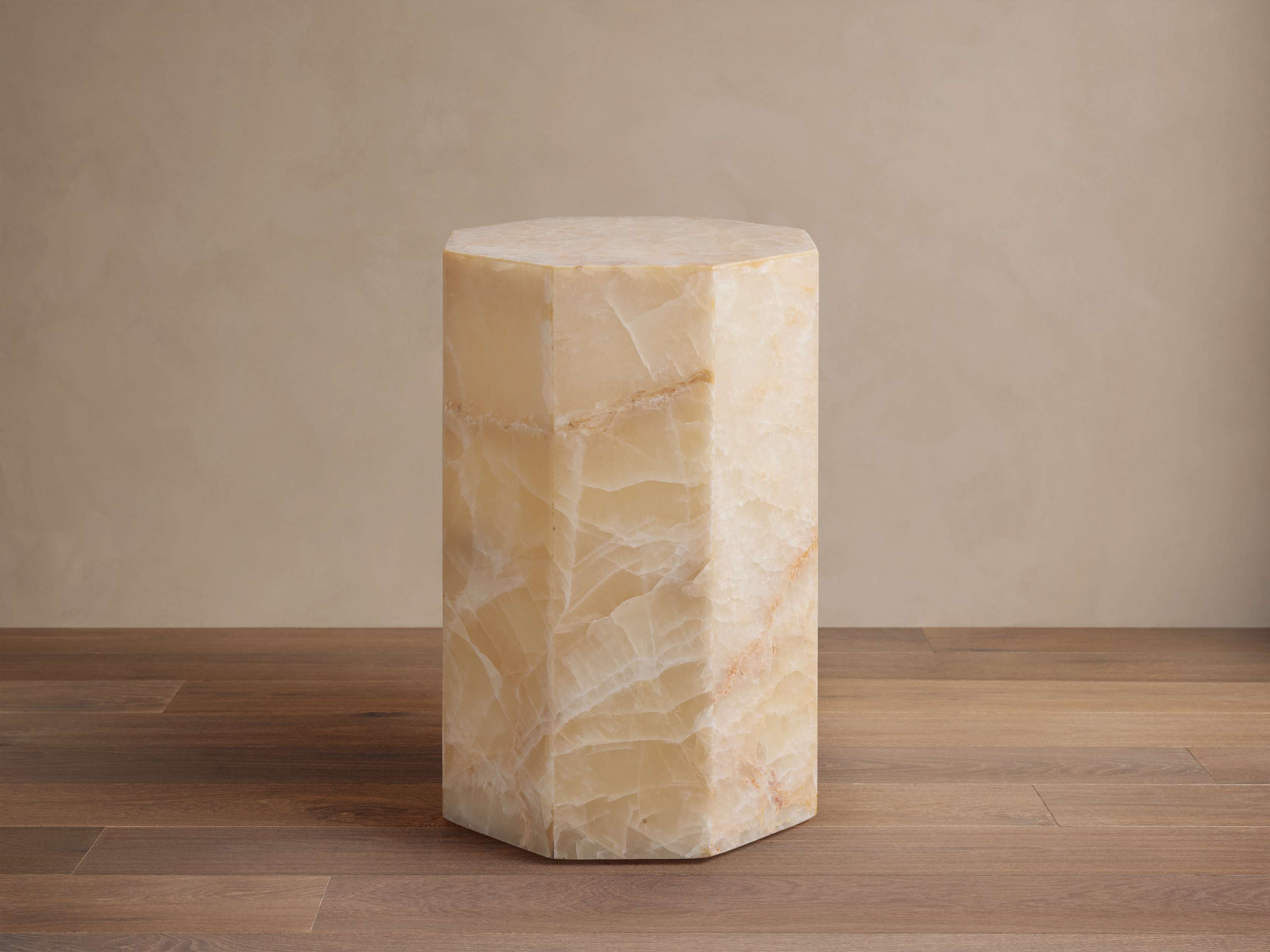 Odelia Onyx Stool